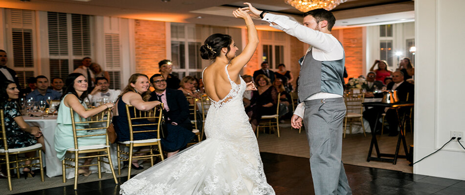 Wedding couple first dance