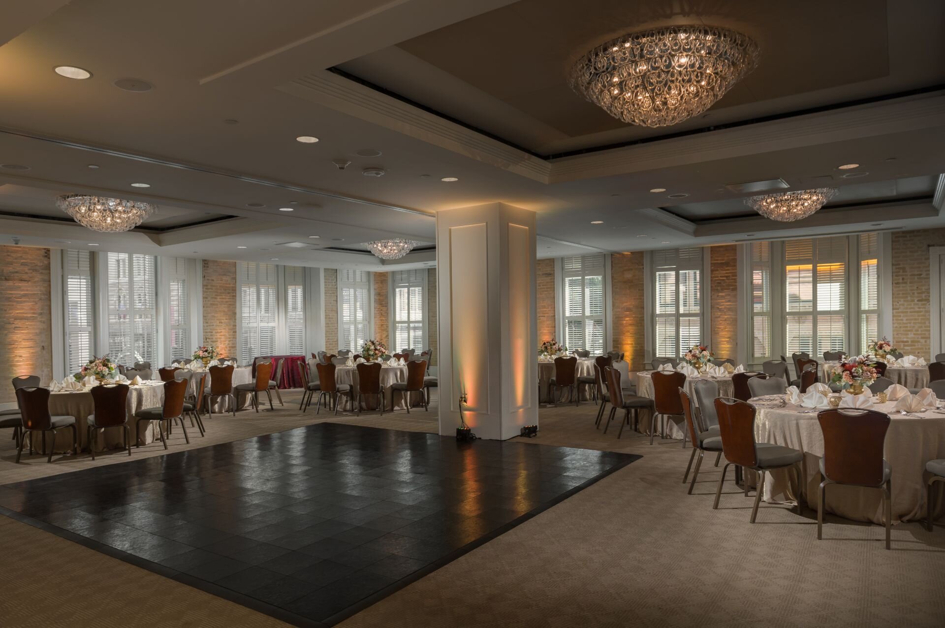 Romantic Wedding Venues in San Antonio | Hotel Valencia Riverwalk