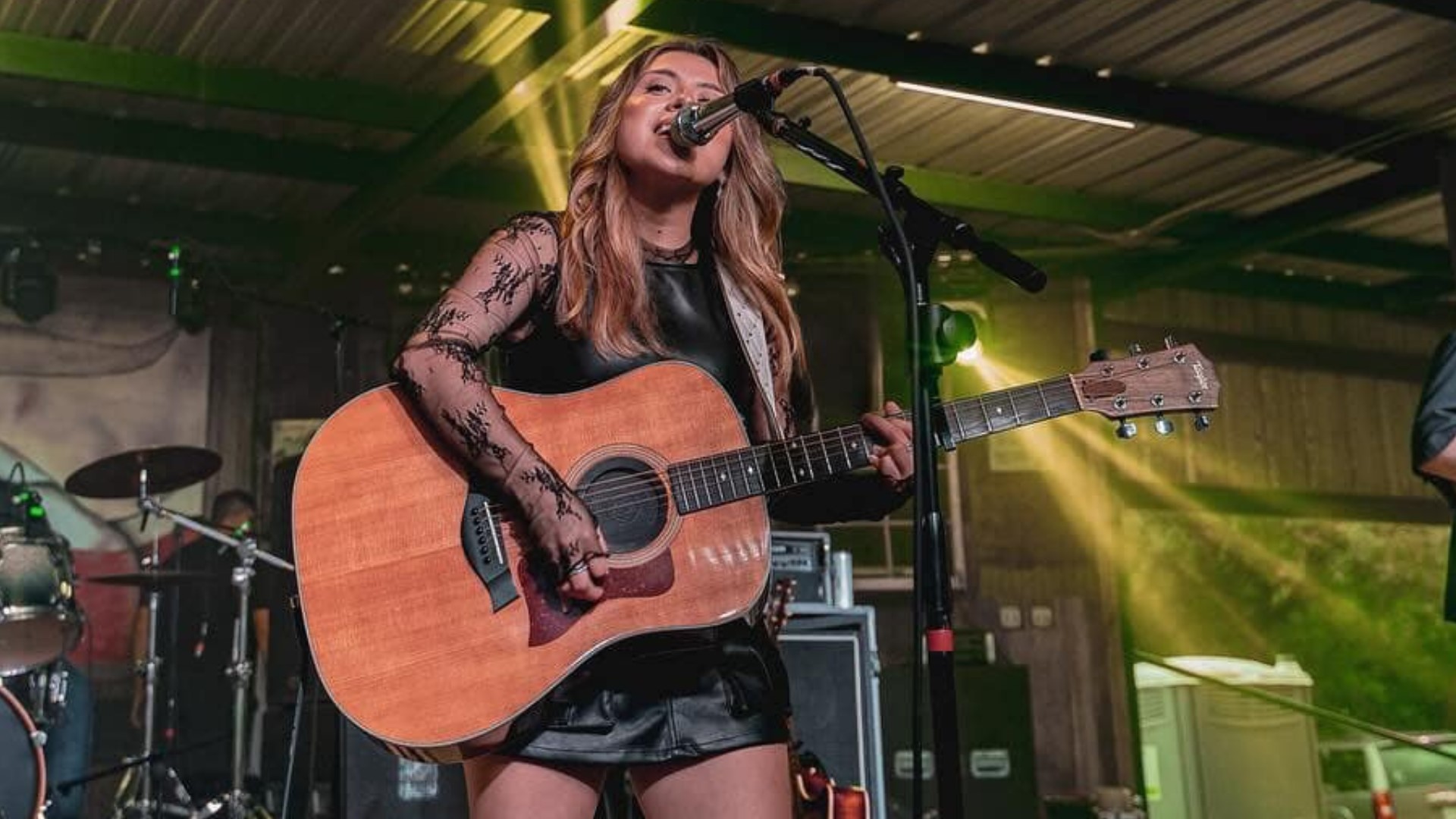 Live Music Featuring Selestial Alcoser | Hotel Valencia Riverwalk & Dorrego's Bar